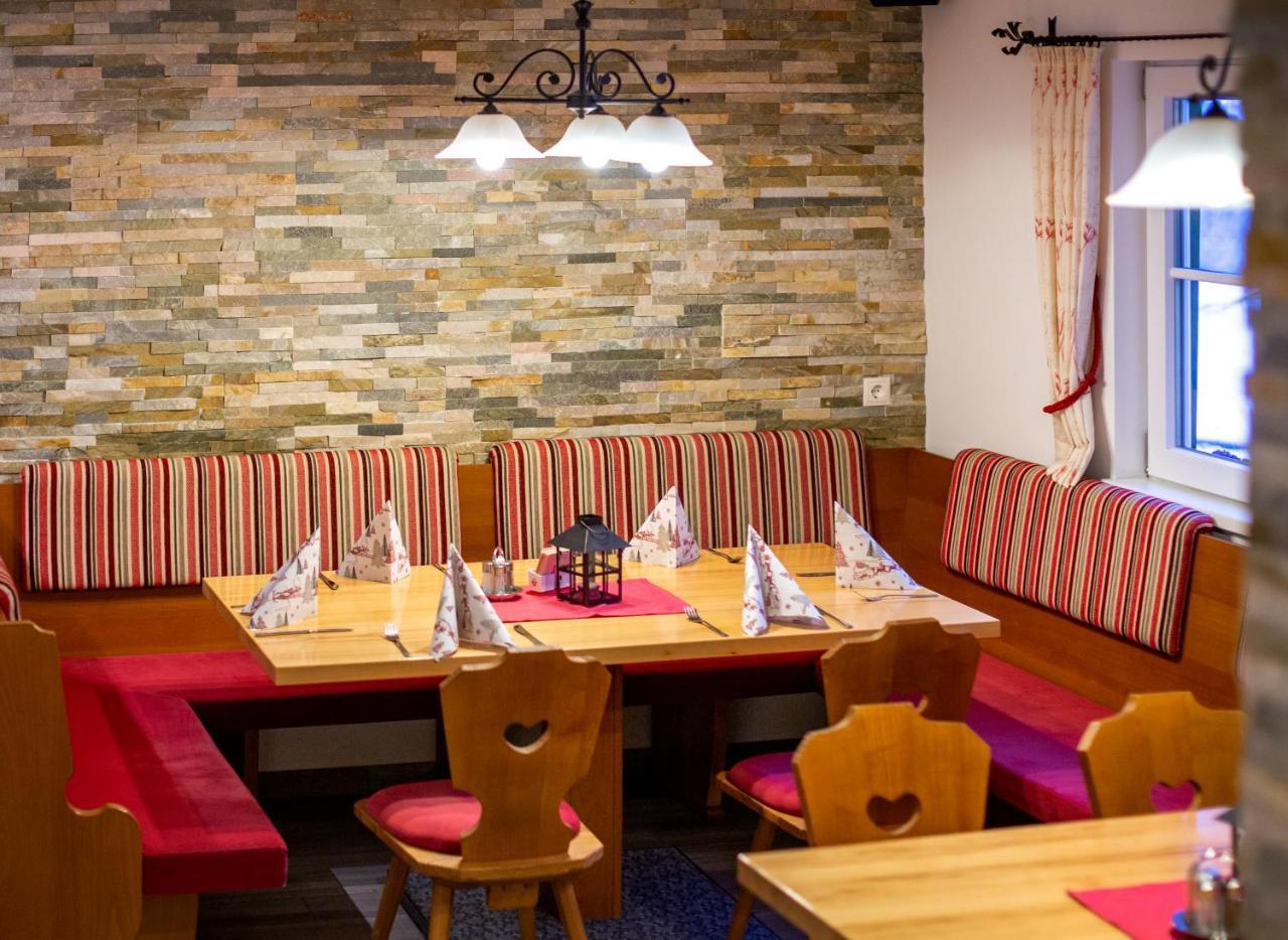 Hotel-Restaurant Lampenhaeusl Fusch an der Grossglocknerstrasse Экстерьер фото